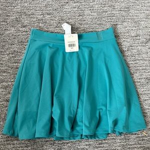 NWT Fabletics flounce skort- teal color